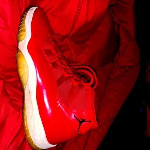 Air Jordan 11 Red win like 96